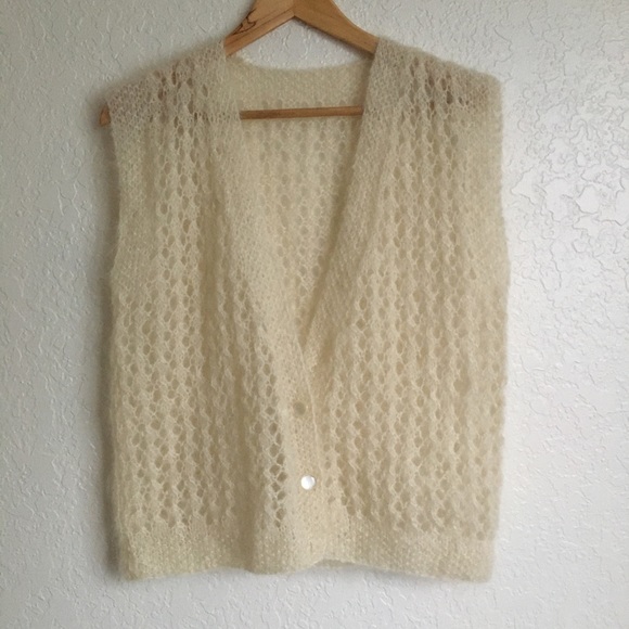 Vintage Sweaters - Vintage Fuzzy Cream Vest